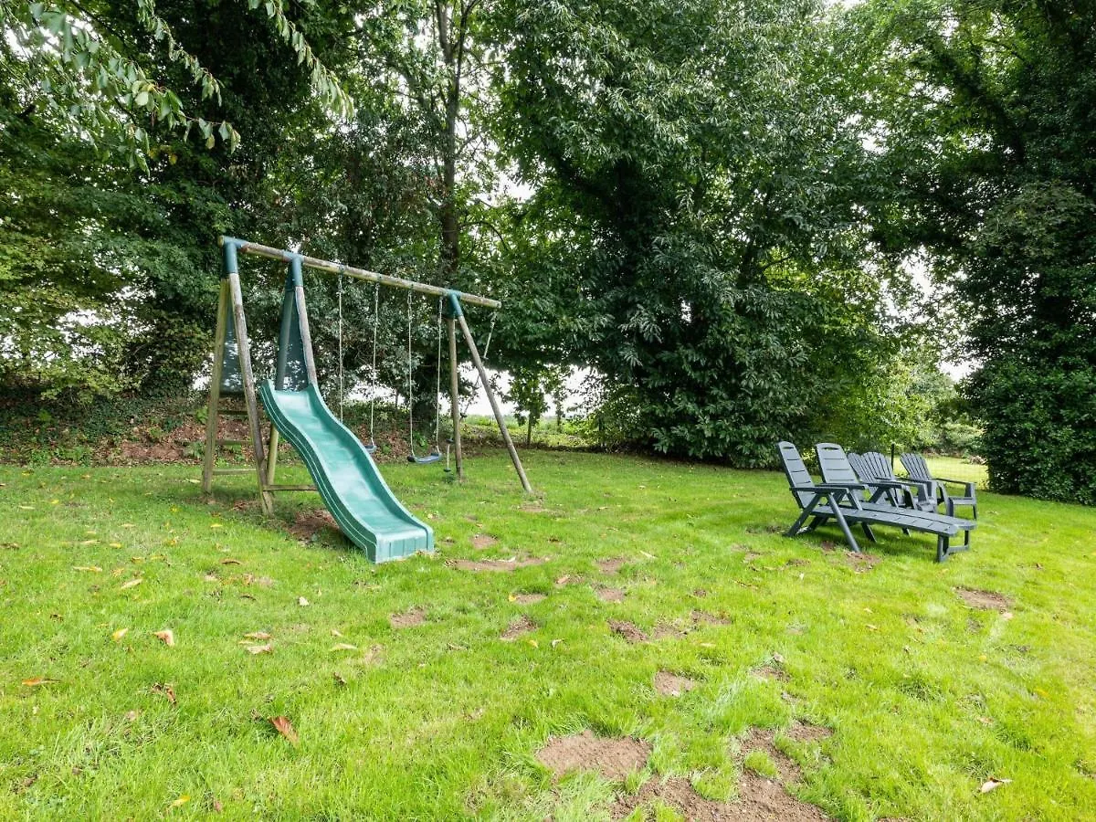 Charming Child Friendly Holiday Home La Boussac