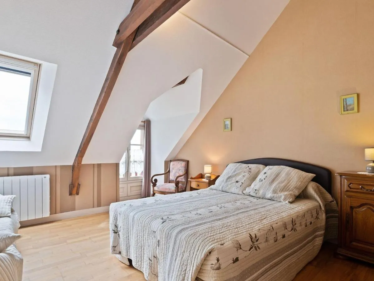 Charming Child Friendly Holiday Home La Boussac